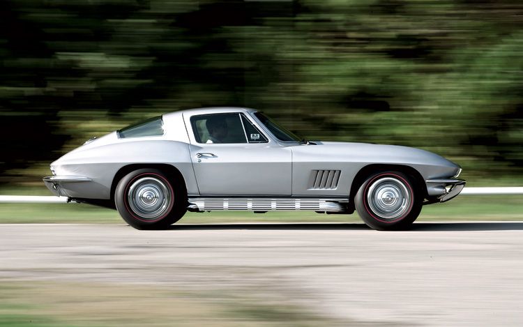 What Makes A Car Beautiful? C12_0612_04z+1967_chevrolet_corvette_sting_ray+side_view_driving